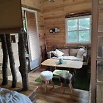 Maisonnette Perchee Au Coeur De La Nature 홈스테이