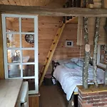 홈스테이 Maisonnette Perchee Au Coeur De La Nature