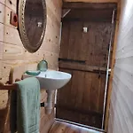 Maisonnette Perchee Au Coeur De La Nature * Allonnes (Sarthe)