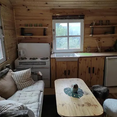 Maisonnette Perchee Au Coeur De La Nature Homestay *