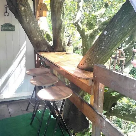 Maisonnette Perchee Au Coeur De La Nature * Allonnes (Sarthe)