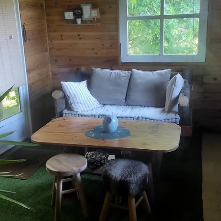 Maisonnette Perchee Au Coeur De La Nature