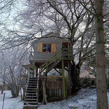Maisonnette Perchee Au Coeur De La Nature