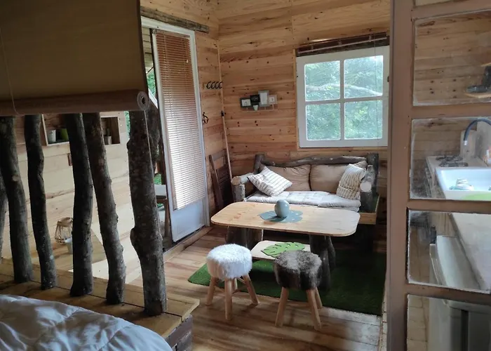 Maisonnette Perchee Au Coeur De La Nature Проживание в семье